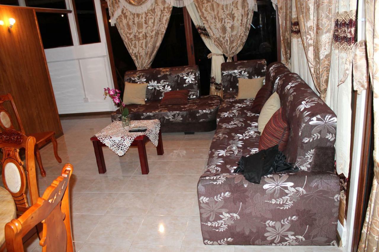An&sy - Loft A * Surinam
